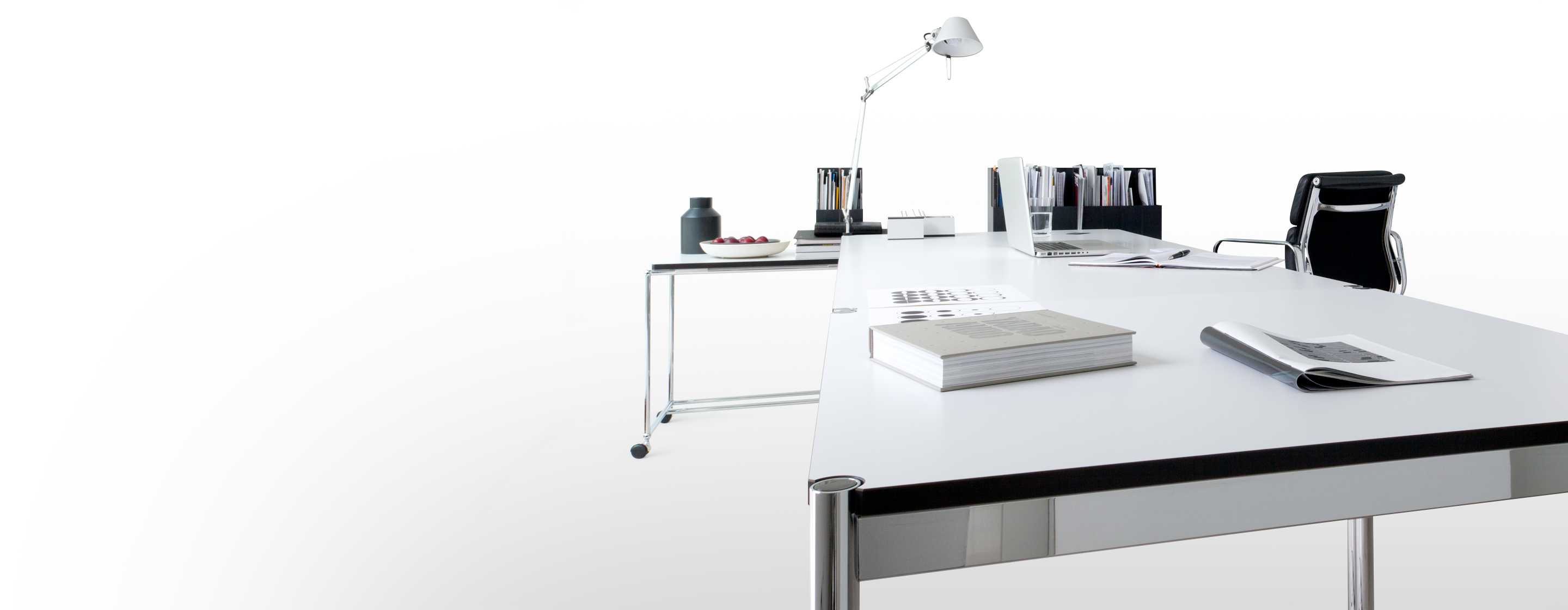 USM Haller Desk | Office | USM Modular Furniture